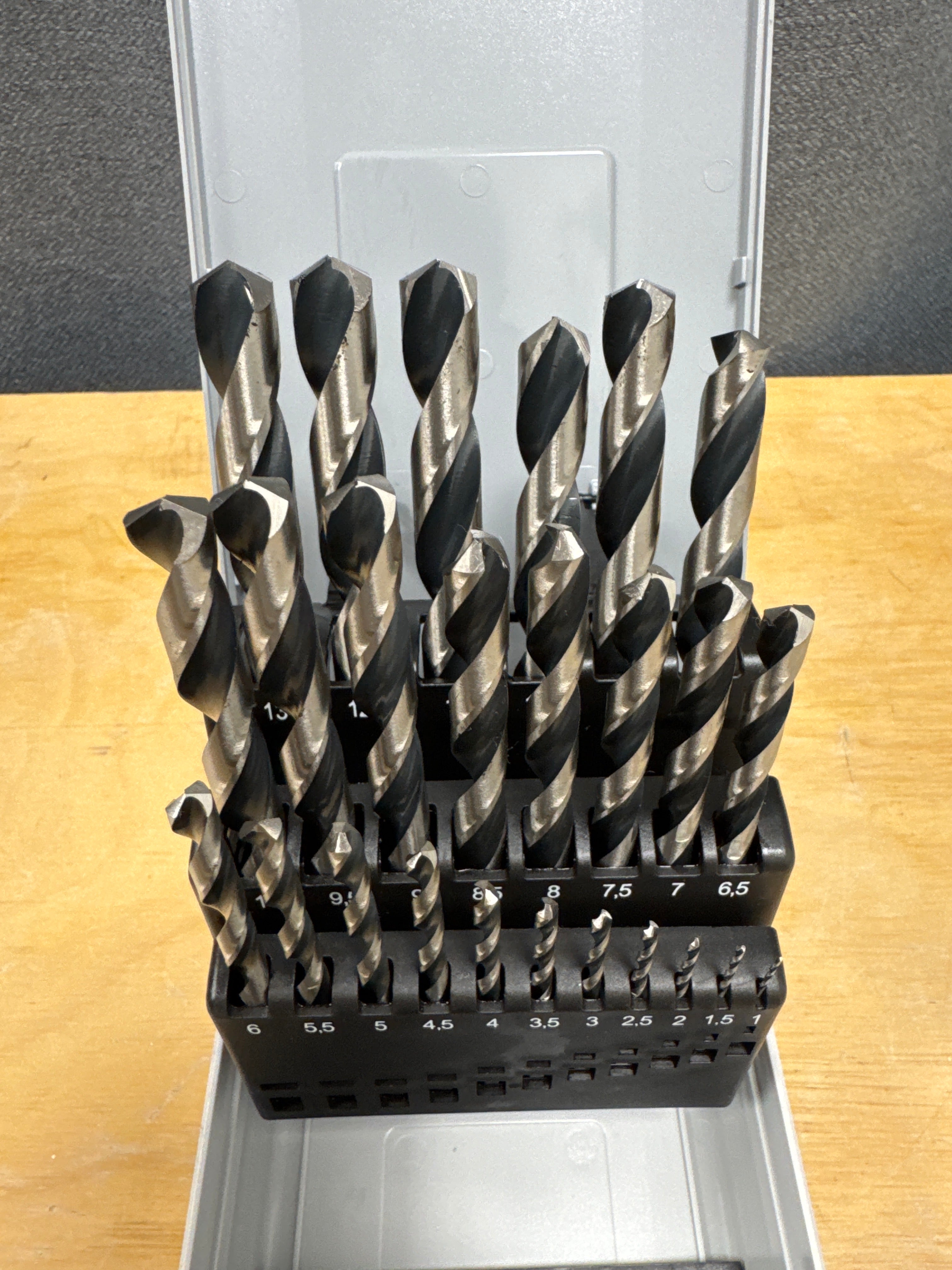 Urbju komplekts Bosch Bosch Professional Pro Box 25 tlg. HSS PointTeQ, 1,0R