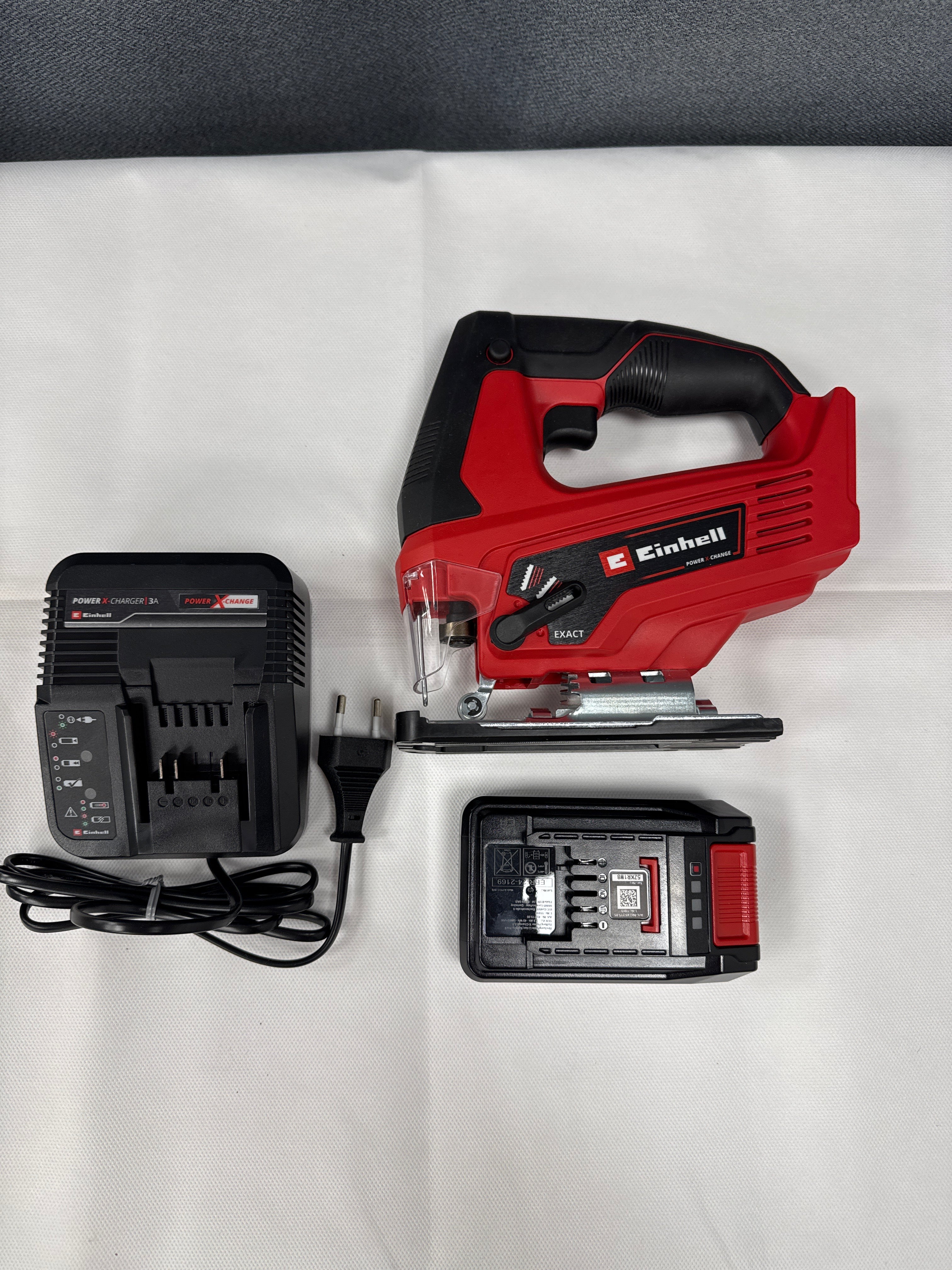 Akumulatora figūrzāģis Einhell TC-JS 18/70 Li