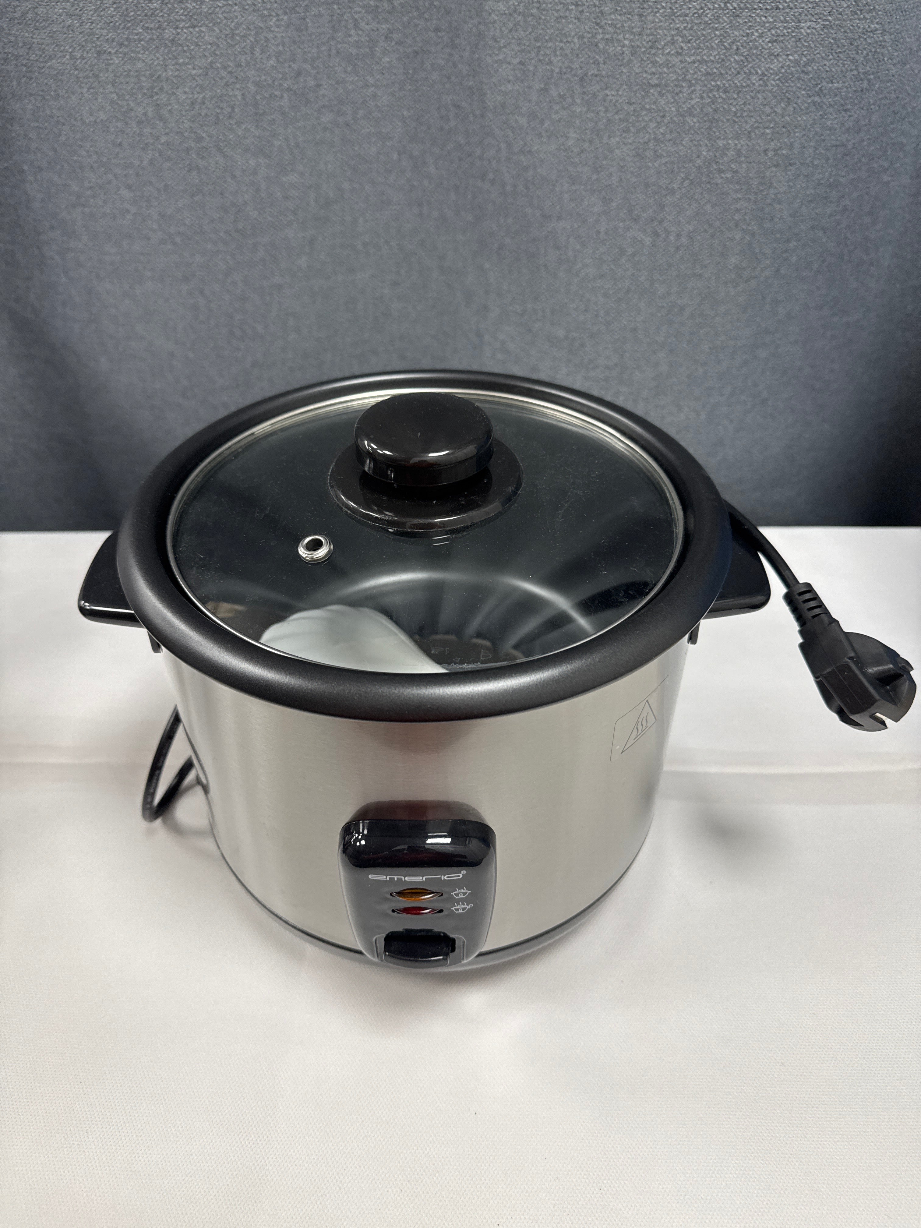 Rīsu vārītājs Emerio RCE.110118