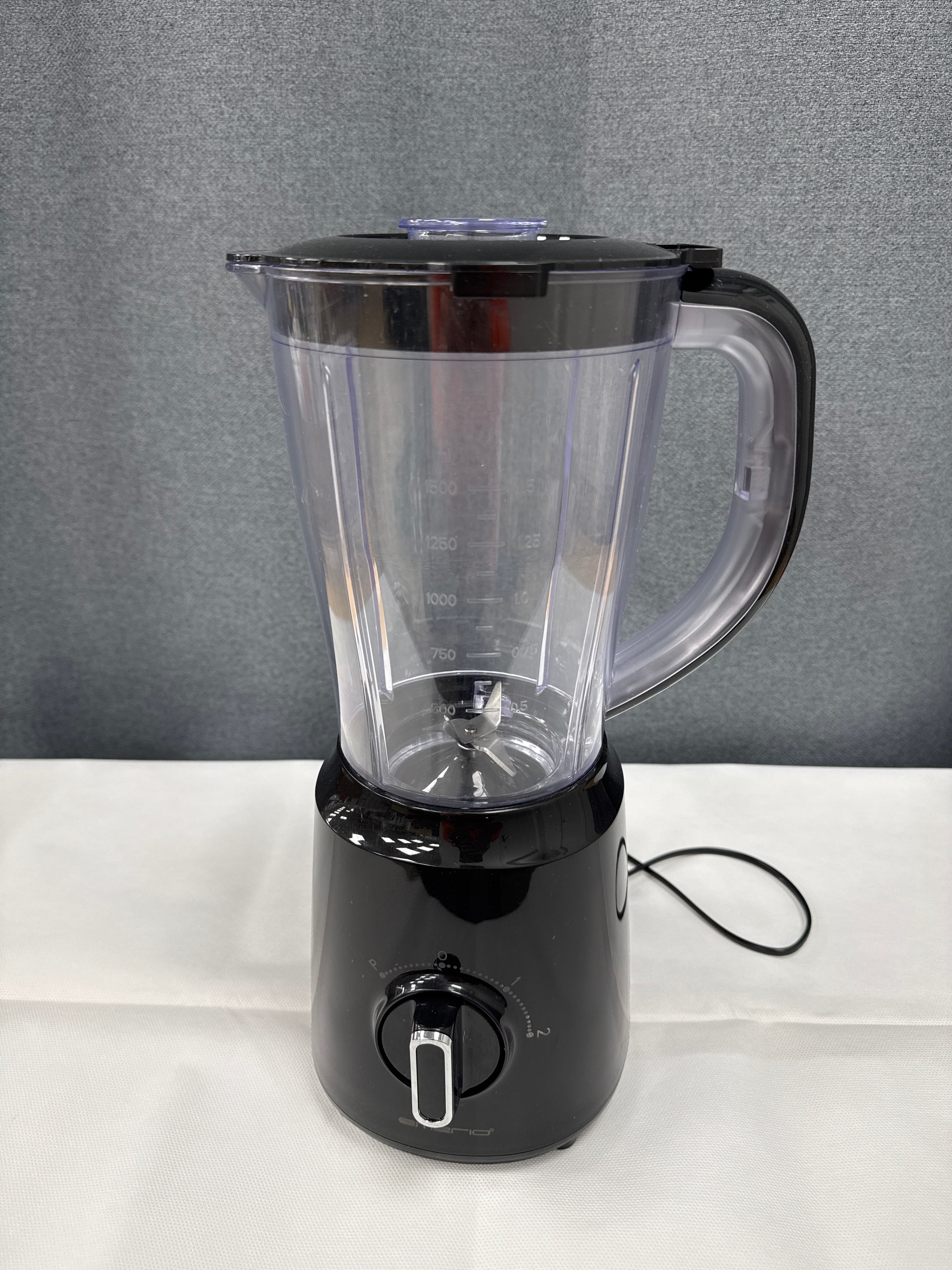 Blenderis Emerio BL-124816