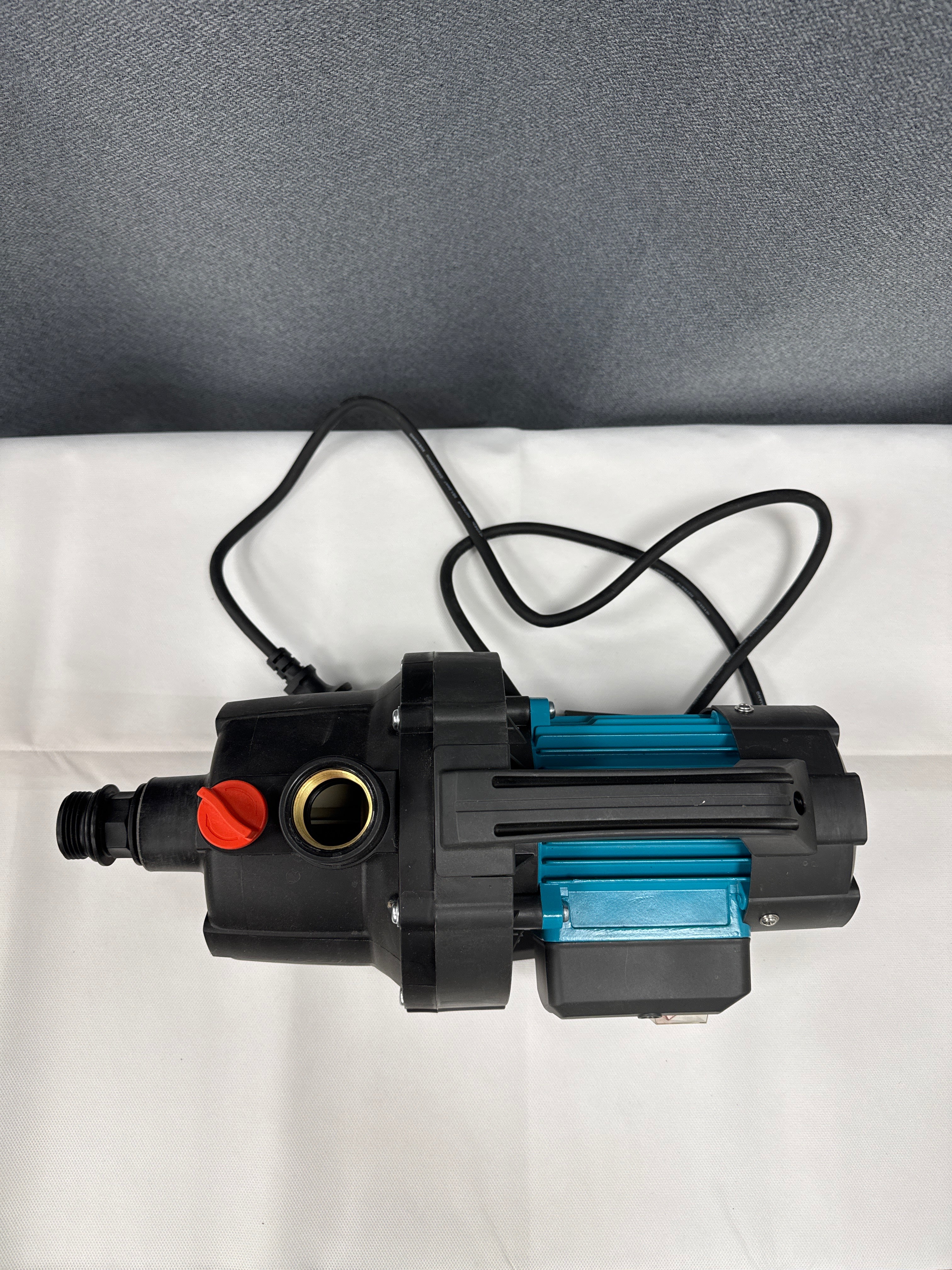 Dārza sūknis Gardena 3000/4 BASIC