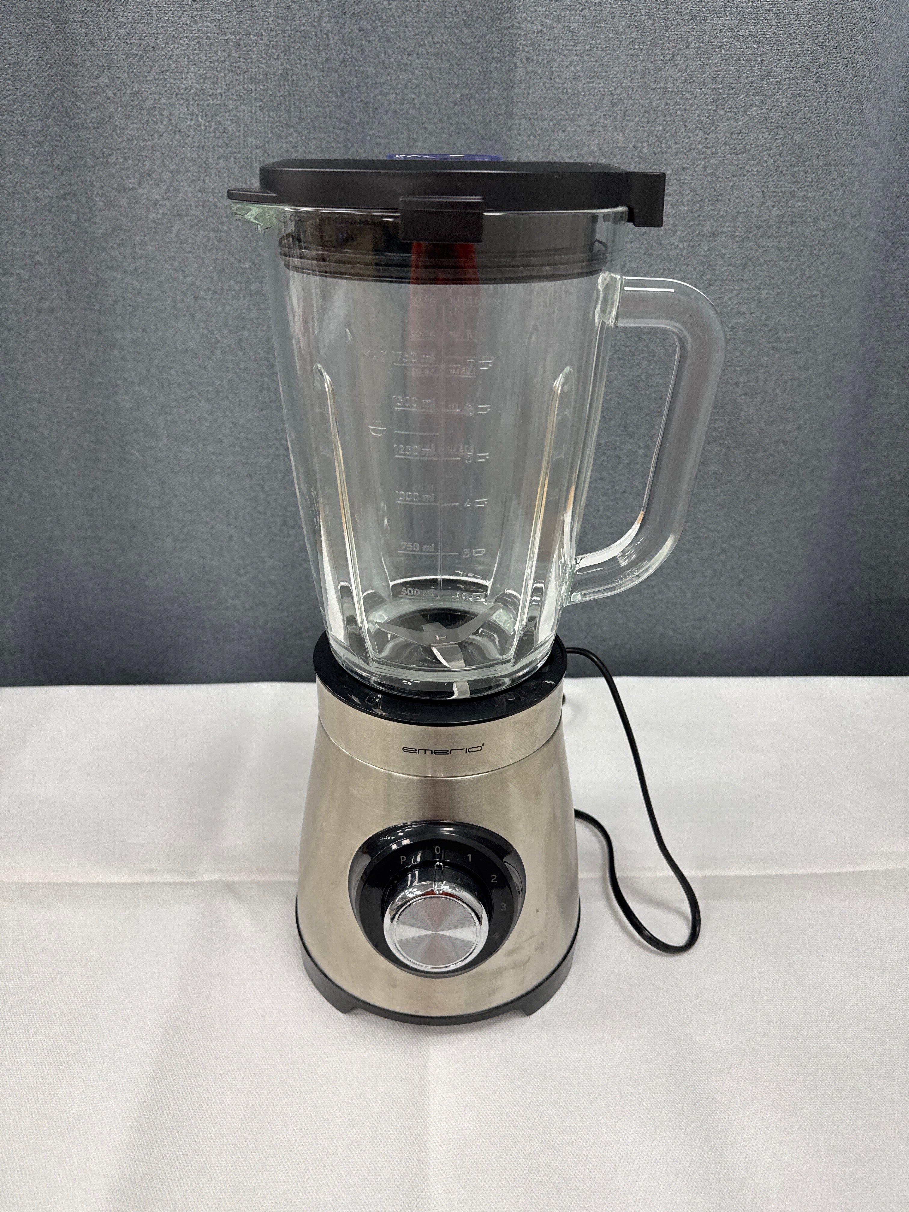 Blenderis Emerio BL-126794
