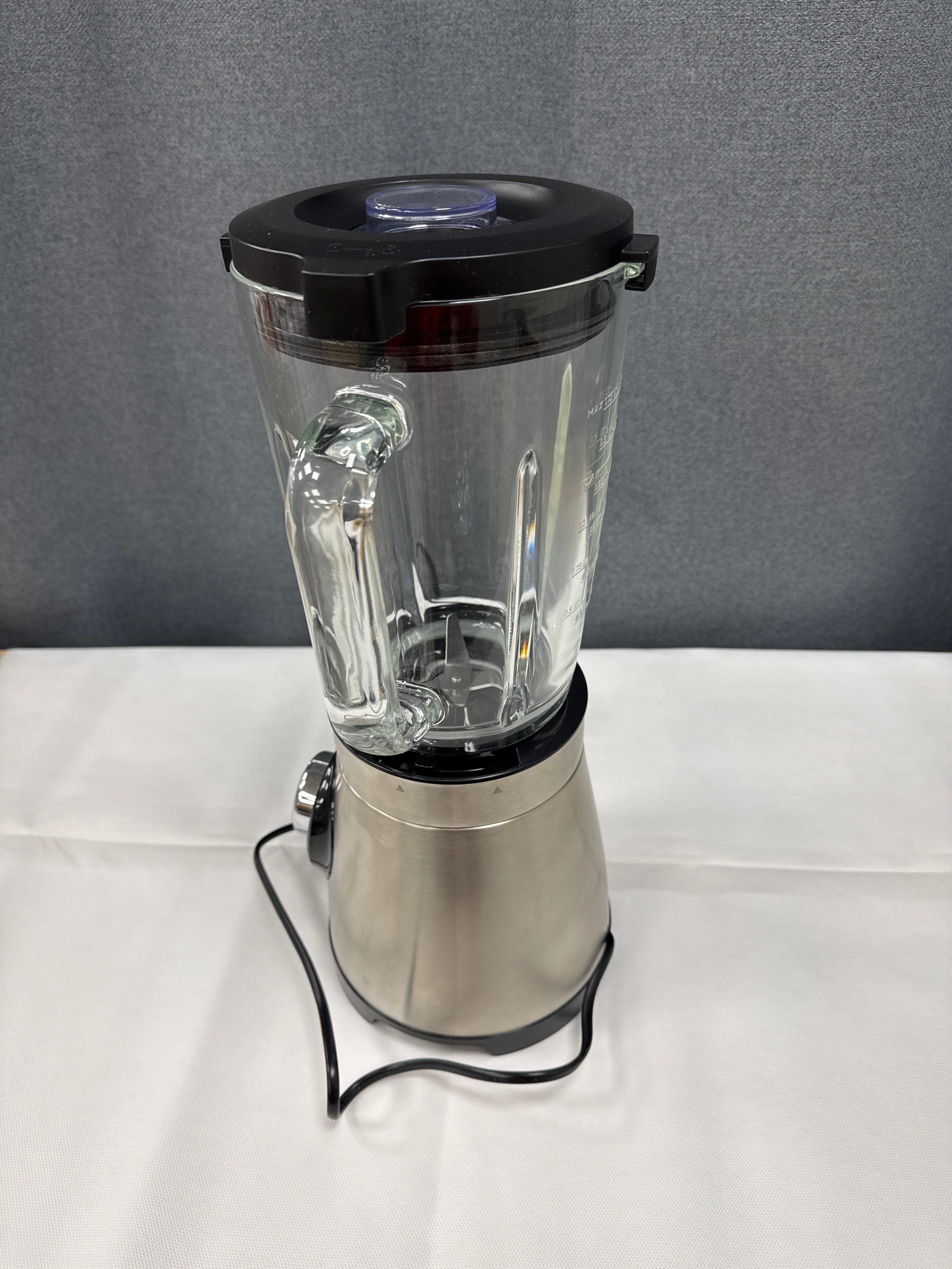 Lietots blenderis Emerio BL-126794 | Kliksel