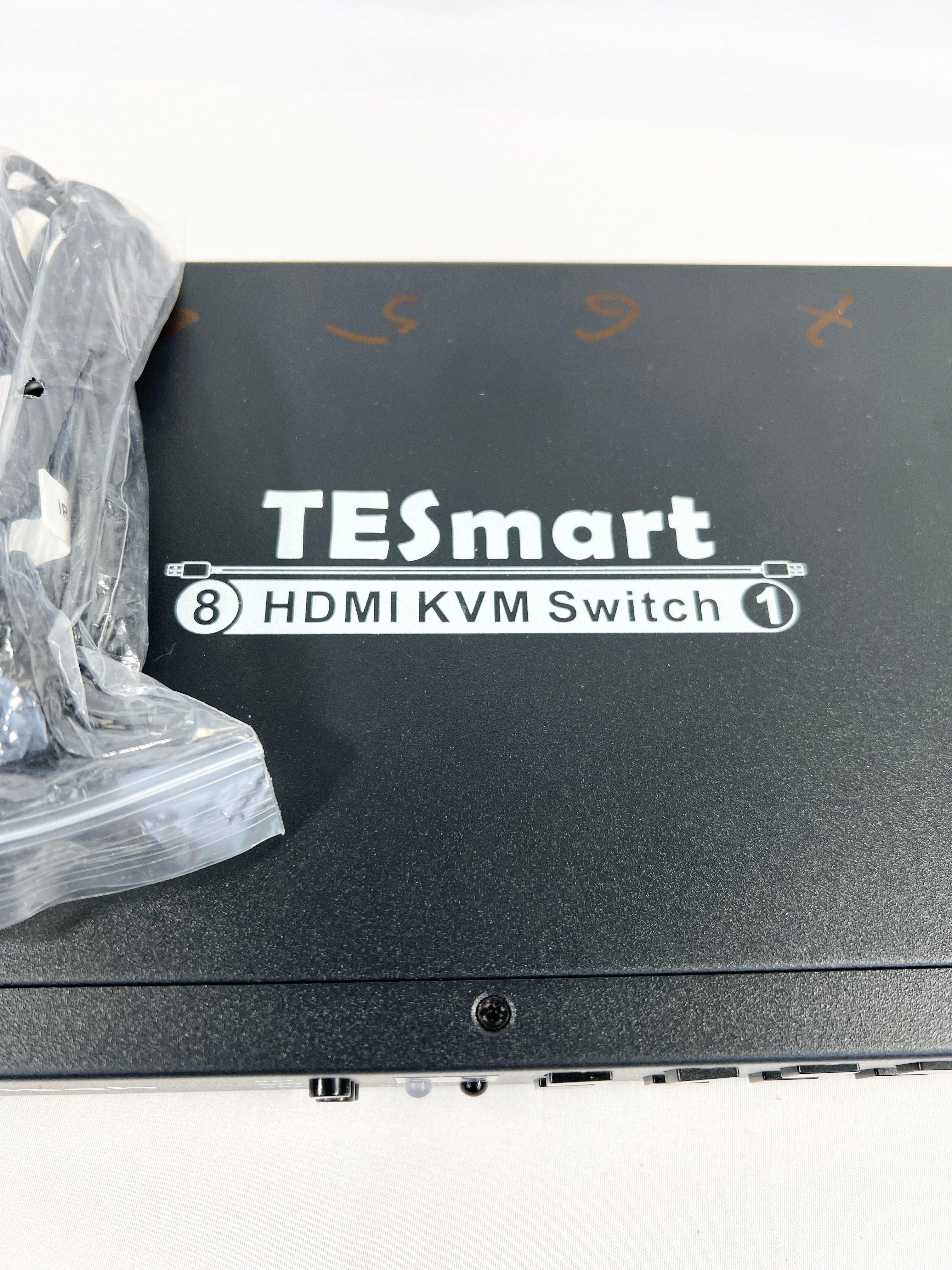 HDMI KVM switch (8 kanāli) TESmart