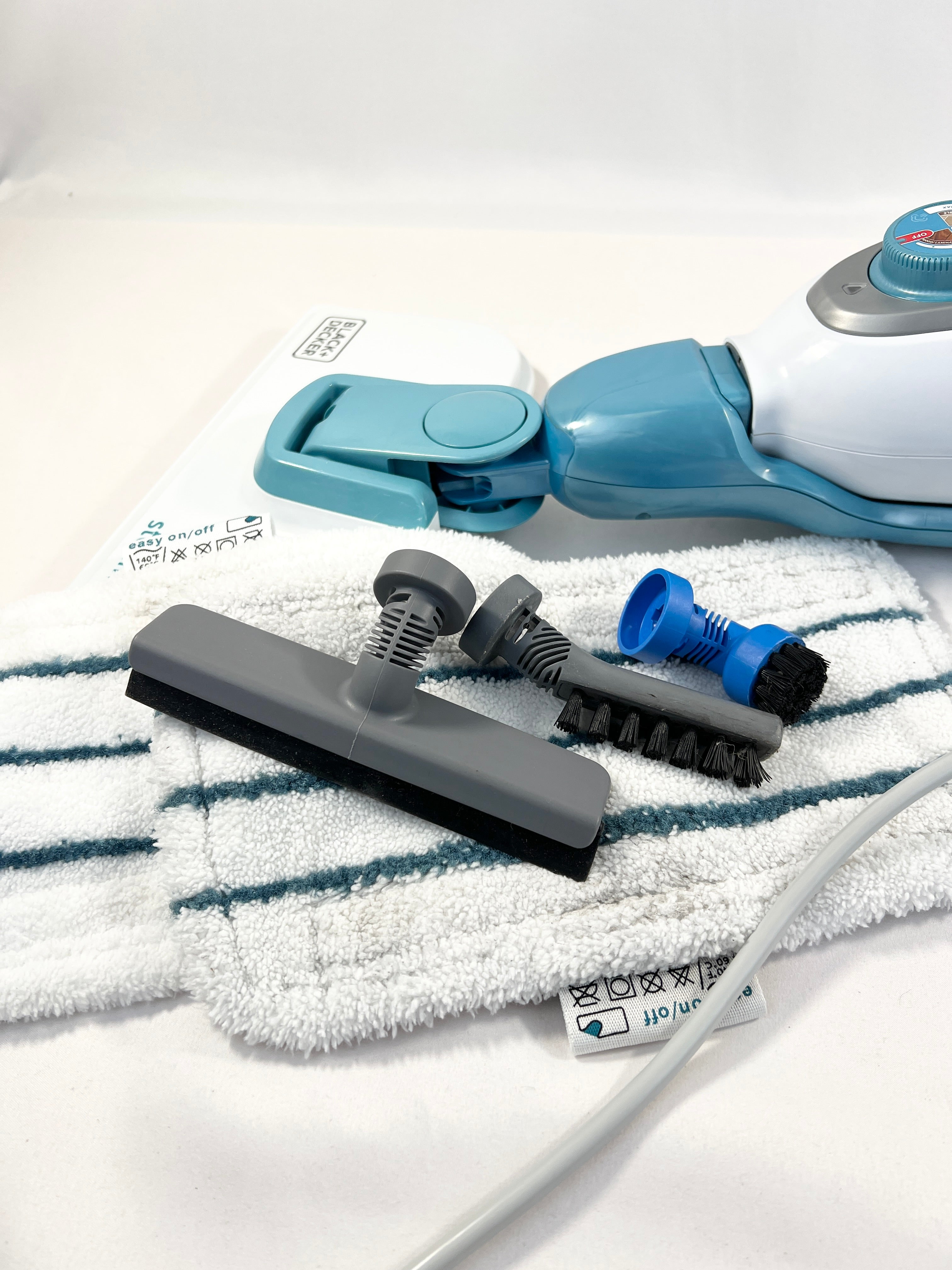 Tvaika tīrītājs	BLACK+DECKER Steam Mop